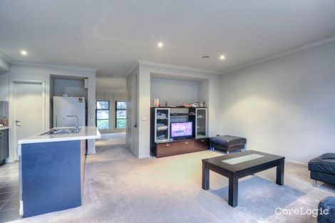 Property photo of 7 Durer Walk Mernda VIC 3754