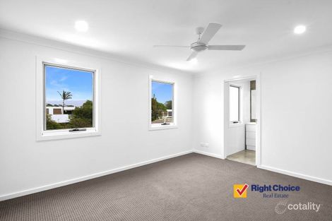 Property photo of 2/305 Princes Highway Albion Park Rail NSW 2527