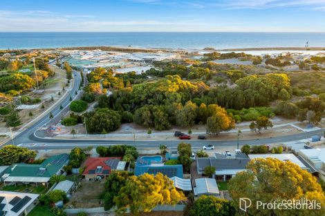 5 Sovereign Dr, Two Rocks, WA 6037