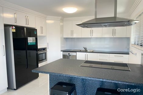 Property photo of 2 Sam Bezzina Drive Beaconsfield QLD 4740