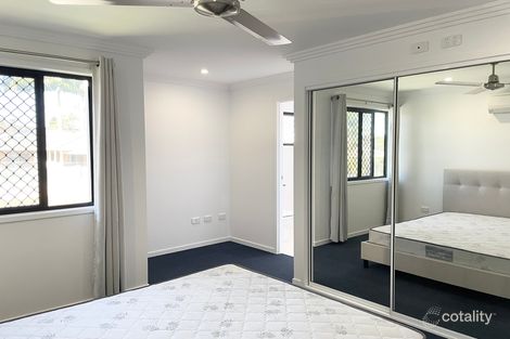 Property photo of 2 Sam Bezzina Drive Beaconsfield QLD 4740