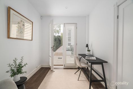 Property photo of 18 Balmerino Avenue Toorak VIC 3142