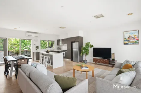 Property photo of 2/151 Ellesmere Parade Rosanna VIC 3084