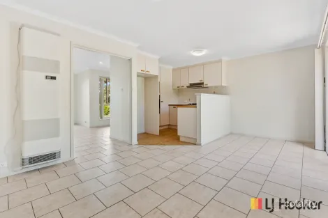 Property photo of 14 Monaghan Place Nicholls ACT 2913