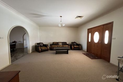 Property photo of 26 Cardinal Road Lightning Ridge NSW 2834