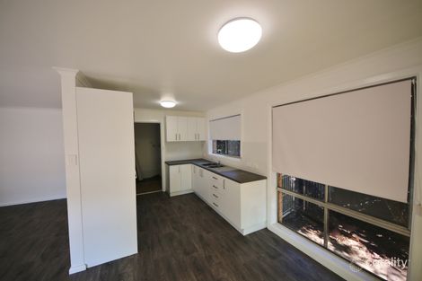 Property photo of 33 Oxley Circle Dubbo NSW 2830