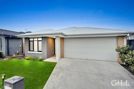 Property photo of 25 Hillsborough Crescent Berwick VIC 3806