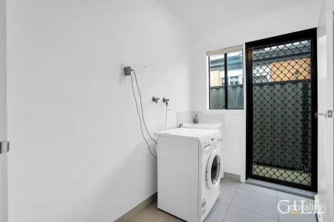 Property photo of 25 Hillsborough Crescent Berwick VIC 3806