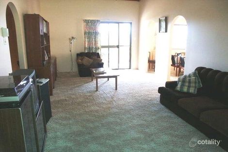 Property photo of 25 Crest Avenue Boyne Island QLD 4680