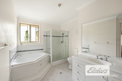 Property photo of 46 Redwood Close Fletcher NSW 2287