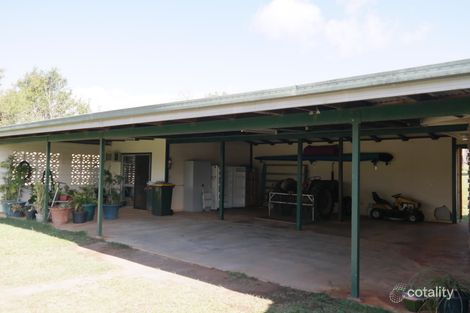 27 Imrie Cl, Lake Eacham, QLD 4884