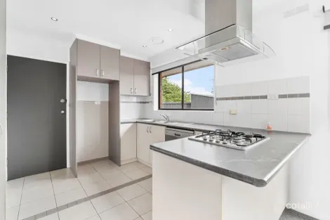 Property photo of 1/63 Cuthberts Road Alfredton VIC 3350