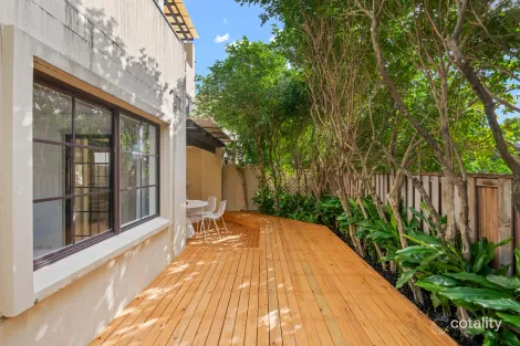 Property photo of 3/5-7 Sportsman Avenue Mermaid Beach QLD 4218