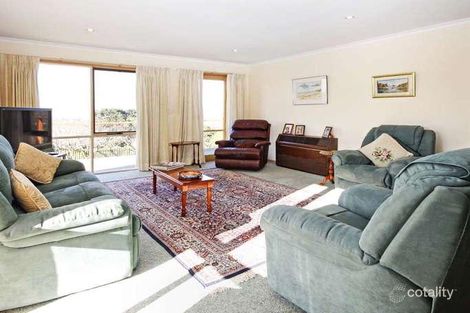 Property photo of 61 Culzean Crescent Highton VIC 3216