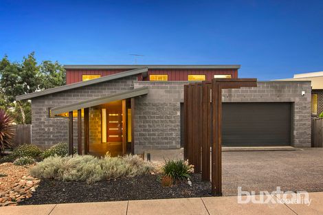 82 Leigh Rd, Highton, VIC 3216