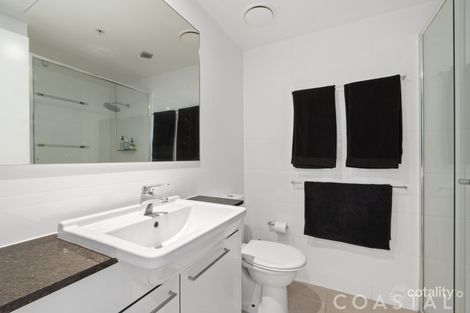 Property photo of 2204/22 Surf Parade Broadbeach QLD 4218