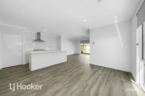 Property photo of 11 Lucent Approach Eglinton WA 6034