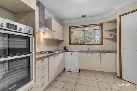 Property photo of 6 Tuckett Street Kenmore Hills QLD 4069
