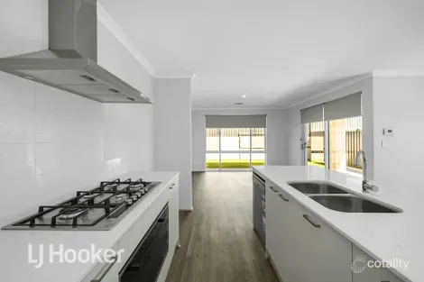 Property photo of 11 Lucent Approach Eglinton WA 6034