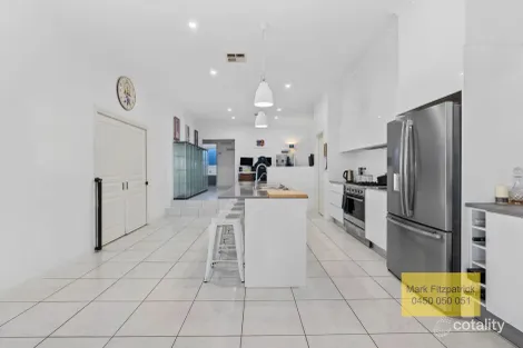 Property photo of 15 Littimer Way Ambarvale NSW 2560