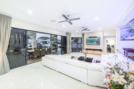 Property photo of 7 The Peninsula Paradise Point QLD 4216