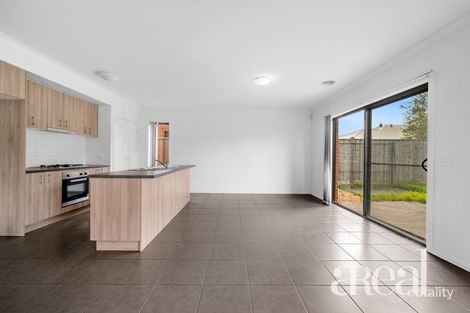 Property photo of 25 Casino Parade Point Cook VIC 3030