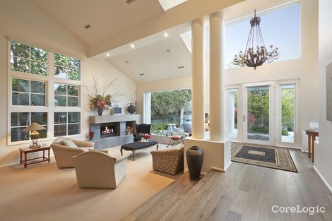 Property photo of 25 Yarrbat Avenue Balwyn VIC 3103