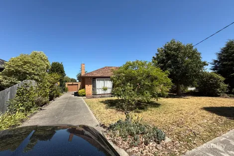 17 Magnolia St, Oak Park, VIC 3046