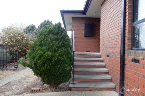 Property photo of 14 Kiandra Mews Hampton Park VIC 3976