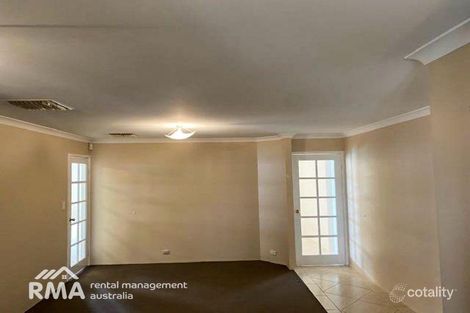 Property photo of 4 Bellinger Place Success WA 6164