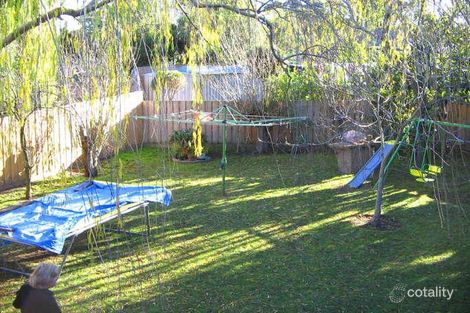 Property photo of 4 Thurso Court Endeavour Hills VIC 3802