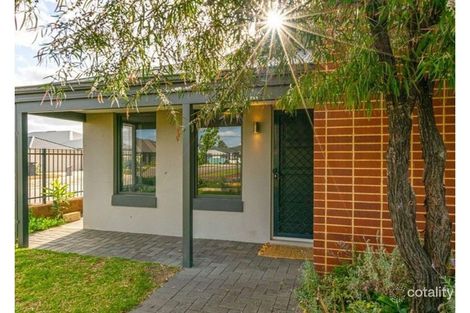Property photo of 2 Ortega Lane Caversham WA 6055