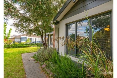 Property photo of 2 Ortega Lane Caversham WA 6055