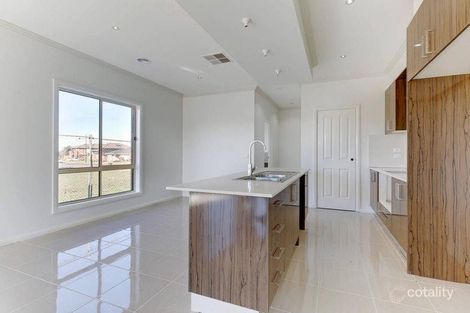 21 Golf Links Dr, Beveridge, VIC 3753