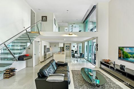 Property photo of 702/11 Hill Parade Main Beach QLD 4217