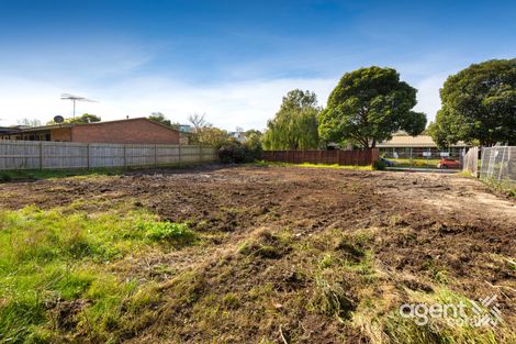 Property photo of 13 Cheviot Avenue Berwick VIC 3806