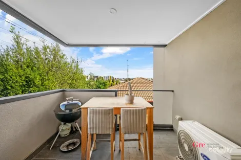 Property photo of 1/481 Albion Street Brunswick West VIC 3055