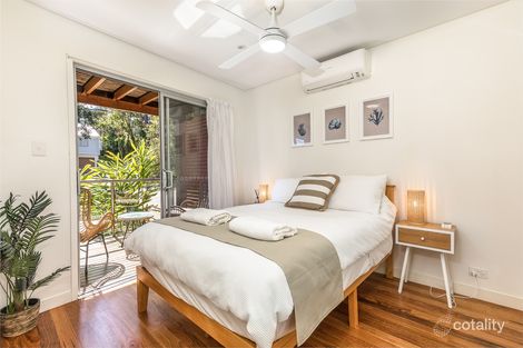 Property photo of 2/16 Tramican Street Point Lookout QLD 4183