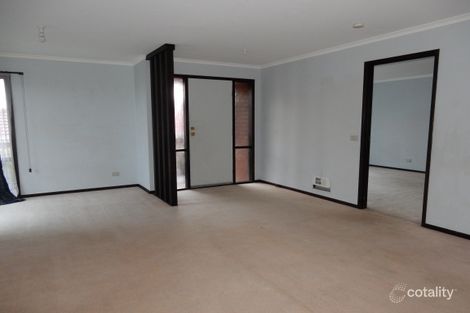 Property photo of 14 Kiandra Mews Hampton Park VIC 3976
