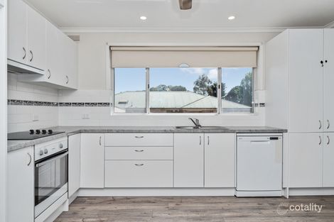 Property photo of 37 Barclay Avenue Croydon VIC 3136