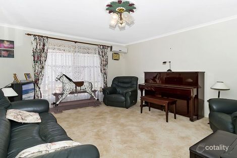 Property photo of 2 Tone Court Craigmore SA 5114