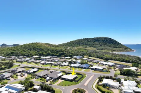 Property photo of 2 Riviera Way Mulambin QLD 4703
