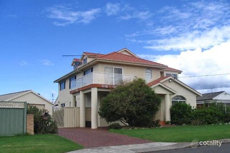 1 Corinda Ave, Woonona, NSW 2517
