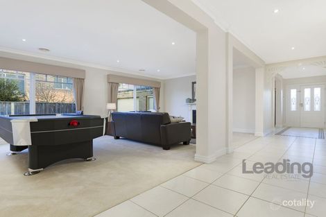 Property photo of 18 Keswick Rise Sunbury VIC 3429