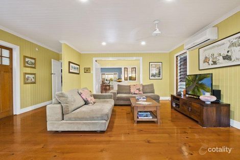 Property photo of 9 Barton Parade Balmoral QLD 4171