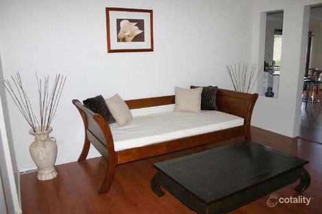 Property photo of 13 Bellbower Close Green Point NSW 2251