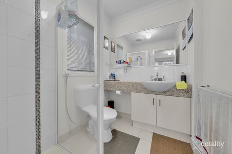Property photo of 50 Szer Way Carrum Downs VIC 3201