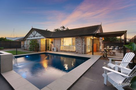 9 Bowerbird Pl, Burleigh Waters, QLD 4220