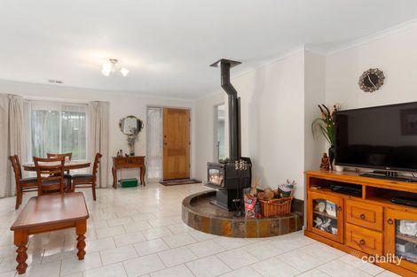 Property photo of 11 Stone Bridge Drive Onkaparinga Hills SA 5163