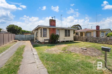 Property photo of 7 Verbena Grove Wendouree VIC 3355